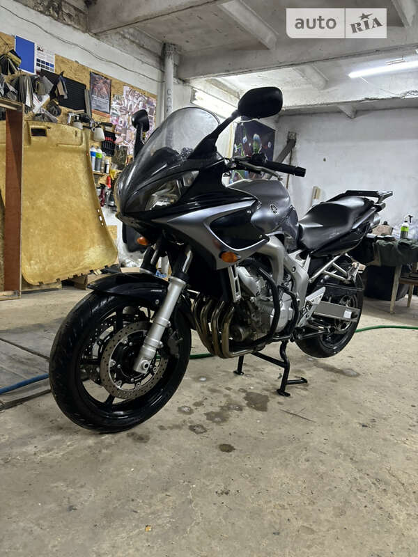 Мотоцикл Спорт-туризм Yamaha FZ6 2006 в Вараші