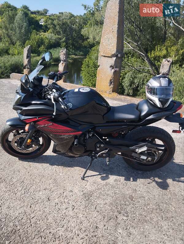 Мотоцикл Спорт-туризм Yamaha FZ6 2012 в Кобеляках