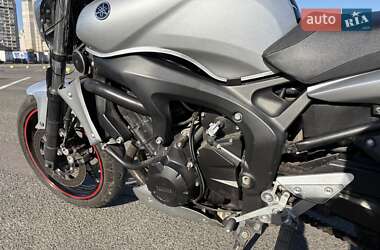 Мотоцикл Спорт-туризм Yamaha FZ6 2009 в 