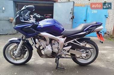 Мотоцикл Спорт-туризм Yamaha FZ6 2005 в 