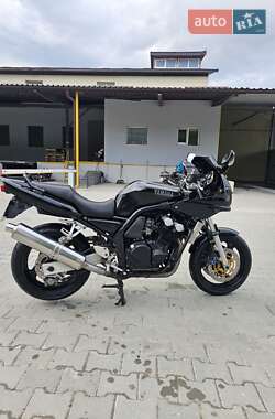 Мотоцикл Спорт-туризм Yamaha FZ6 1999 в 