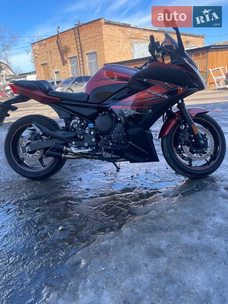 Мотоцикл Без обтекателей (Naked bike) Yamaha FZ6 2016 в Ладыжине