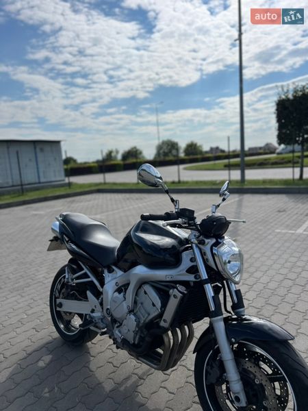 Yamaha FZ6 2004