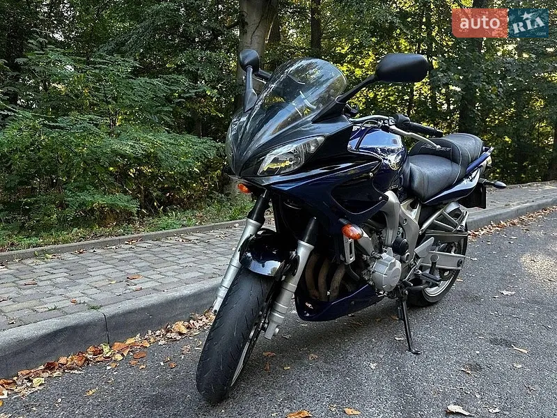 Yamaha FZ6 2004