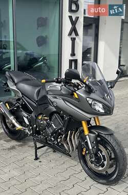 Мотоцикл Спорт-туризм Yamaha FZ8 2014 в 