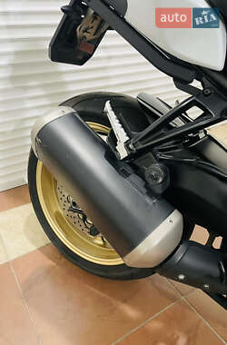 Мотоцикл Спорт-туризм Yamaha FZ8 2012 в 