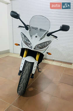 Мотоцикл Спорт-туризм Yamaha FZ8 2012 в 