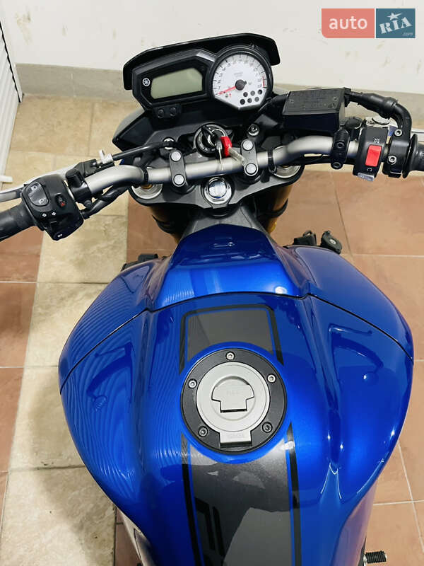 Мотоцикл Без обтекателей (Naked bike) Yamaha FZ8 2014 в Киеве