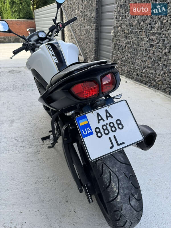Мотоцикл Без обтекателей (Naked bike) Yamaha FZ8 2013 в Киеве фото 11 Мотоцикл Без обтекателей (Naked bike) Yamaha FZ8 2013 в Киеве