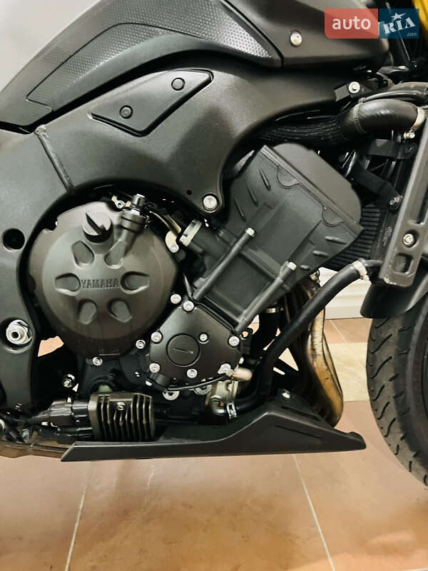 Мотоцикл Без обтікачів (Naked bike) Yamaha FZ8 2013 в Києві