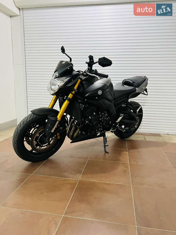 Мотоцикл Без обтікачів (Naked bike) Yamaha FZ8 2013 в Києві