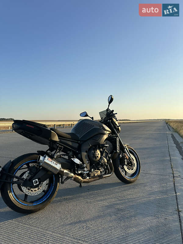Мотоцикл Без обтекателей (Naked bike) Yamaha FZ8 2013 в Кременчуге фото 7 Мотоцикл Без обтекателей (Naked bike) Yamaha FZ8 2013 в Кременчуге