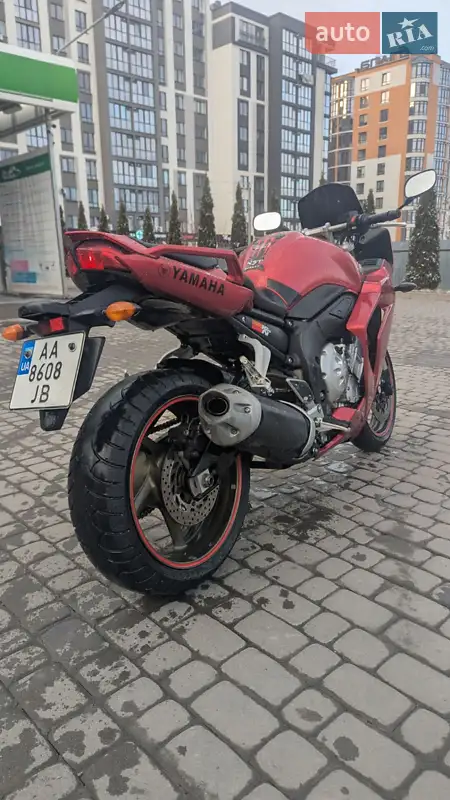 Мотоцикл Спорт-туризм Yamaha FZ 2008 в 