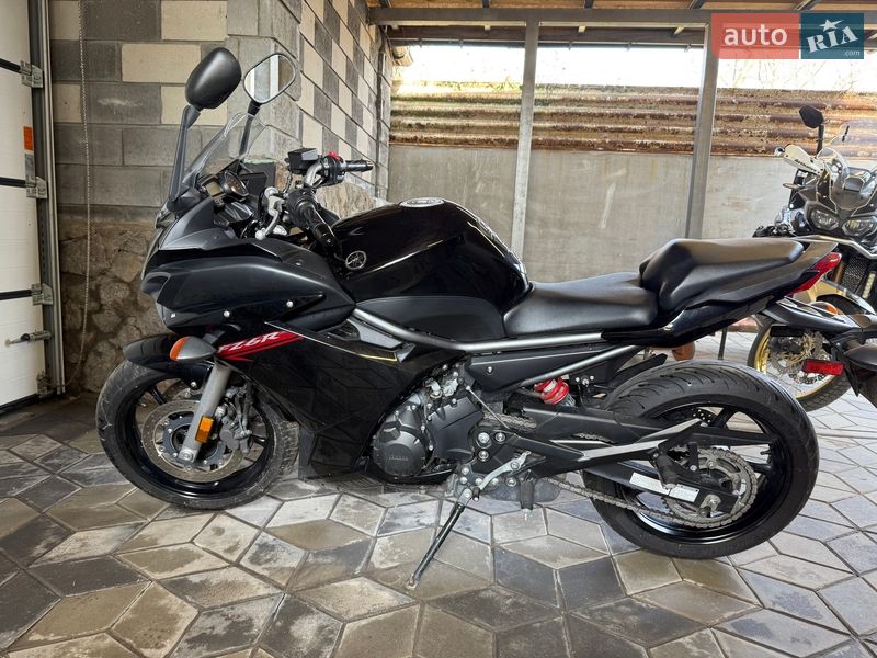 Мотоцикл Спорт-туризм Yamaha FZ 2009 в Запорожье фото 2 Мотоцикл Спорт-туризм Yamaha FZ 2009 в Запорожье