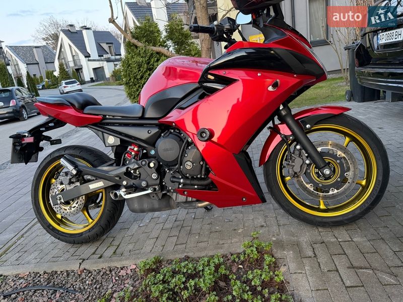 Мотоцикл Спорт-туризм Yamaha FZ 2009 в Киеве фото 3 Мотоцикл Спорт-туризм Yamaha FZ 2009 в Киеве