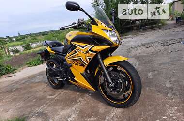 Спортбайк Yamaha FZR 600 2009 в 