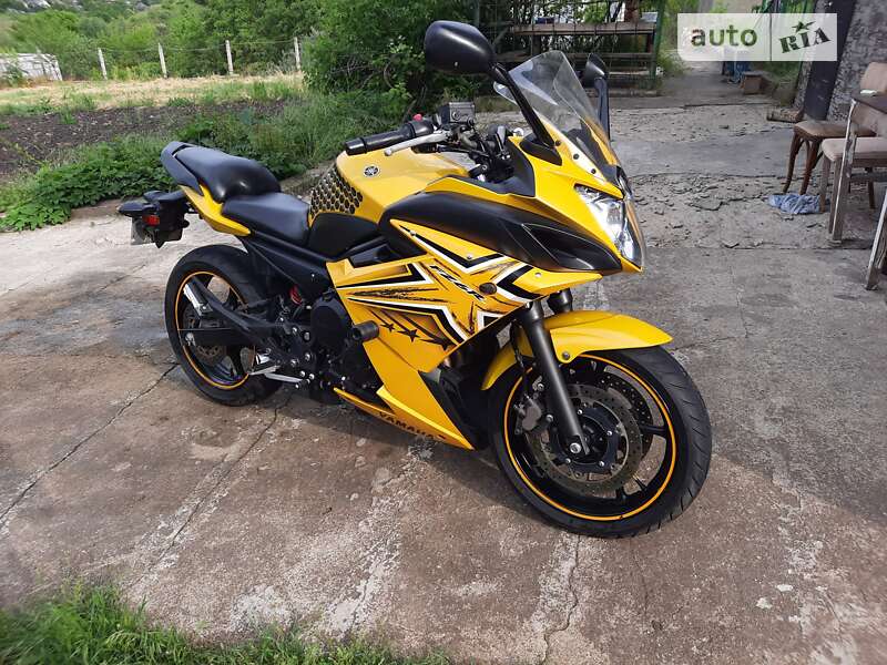 Спортбайк Yamaha FZR 600 2009 в 