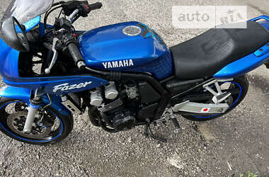Мотоцикл Спорт-туризм Yamaha FZS 600 Fazer 2001 в Ужгороде
