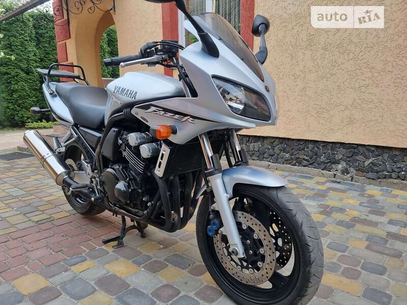 Yamaha FZS 600 Fazer 2002