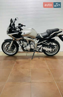 Мотоцикл Спорт-туризм Yamaha FZS 600 Fazer 2005 в 