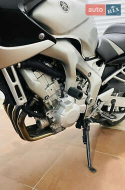 Мотоцикл Спорт-туризм Yamaha FZS 600 Fazer 2005 в 