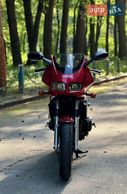 Мотоцикл Классик Yamaha FZS 600 Fazer 1999 в 