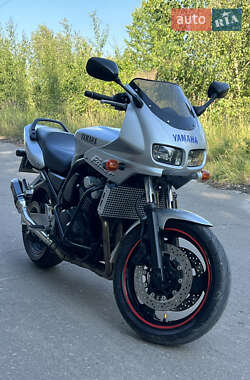 Мотоцикл Спорт-туризм Yamaha FZS 600 Fazer 2000 в Ровно