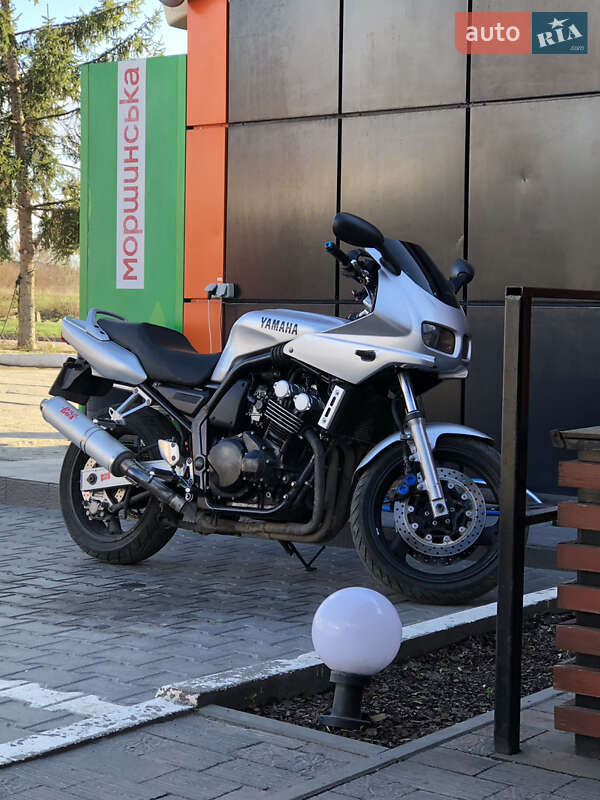 Yamaha FZS 600 Fazer 2000