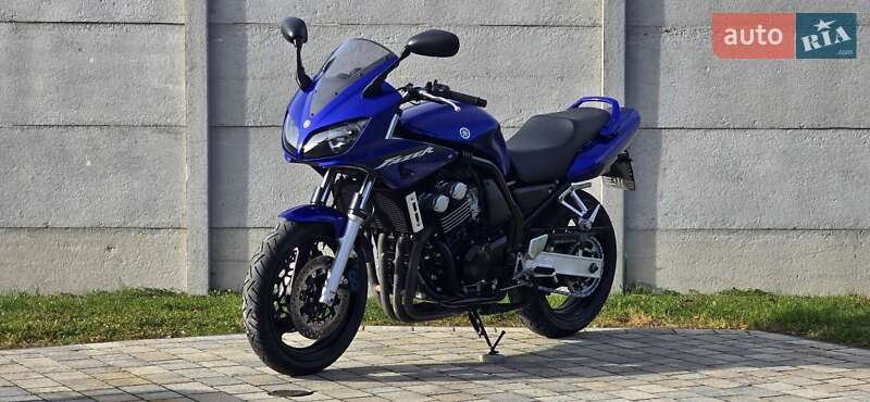 Yamaha FZS 600 Fazer 2003 Yamaha FZS 600 Fazer 2003