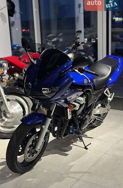 Мотоцикл Спорт-туризм Yamaha FZS 600 Fazer 2003 в Ровно