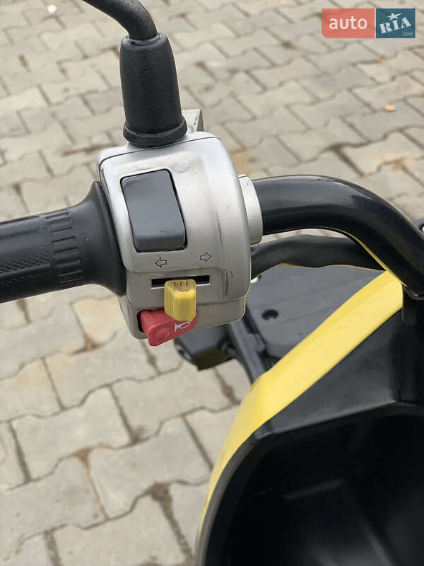 Вантажні моторолери, мотоцикли, скутери, мопеди Yamaha Gear 4T 2015 в Чернівцях