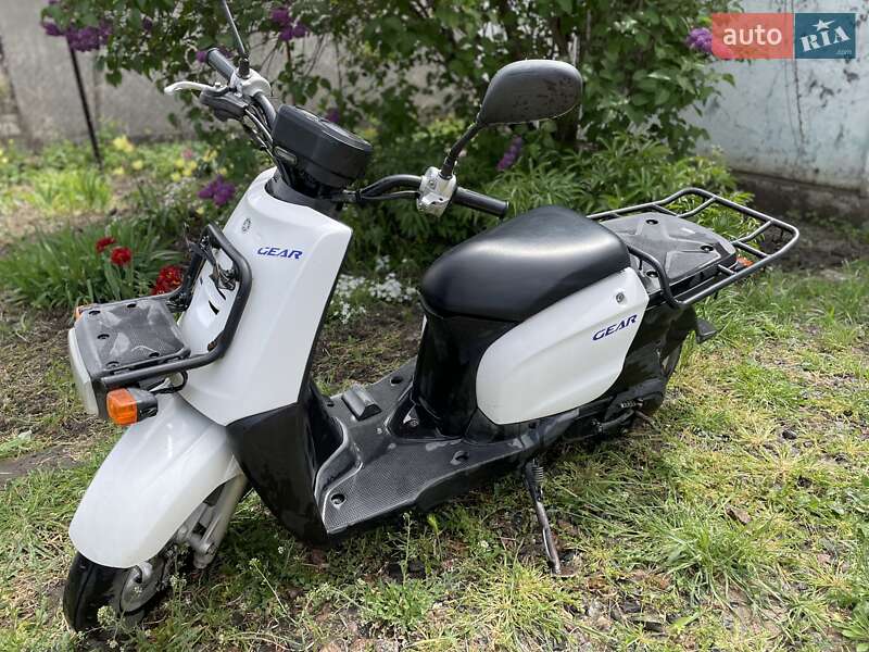 Скутер Yamaha Gear 2008 в Раздельной