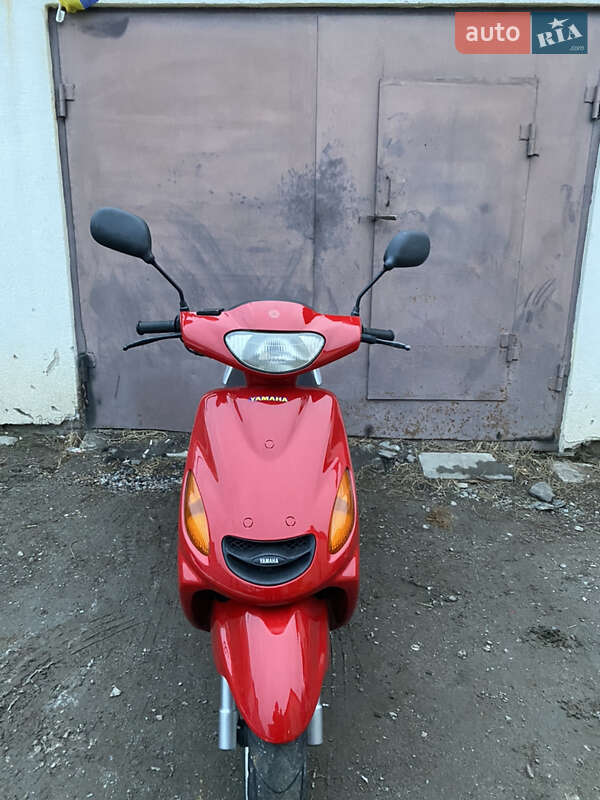 Yamaha Grand Axis 2005