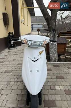 Грузовые мотороллеры, мотоциклы, скутеры, мопеды Yamaha Jog SA16 2004 в 