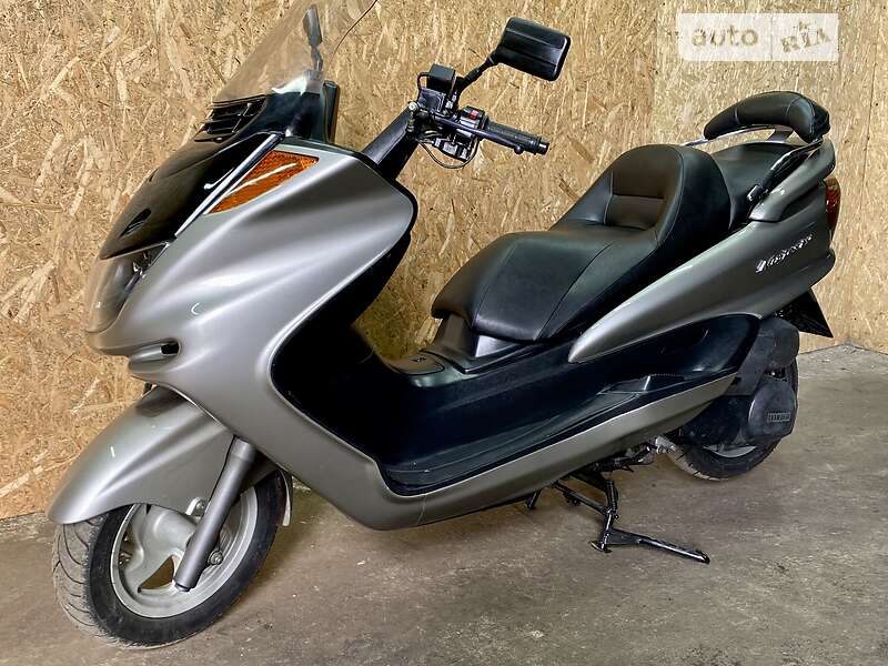 Максі-скутер Yamaha Majesty 250 2001 в Гнівані