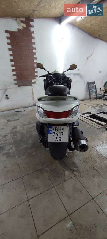 Максі-скутер Yamaha Majesty 400 2011 в Білгороді-Дністровському