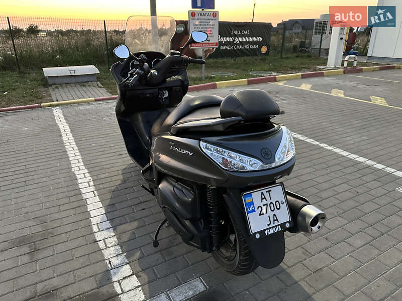 Макси-скутер Yamaha Majesty 400 2010 в Ивано-Франковске фото 12 Макси-скутер Yamaha Majesty 400 2010 в Ивано-Франковске