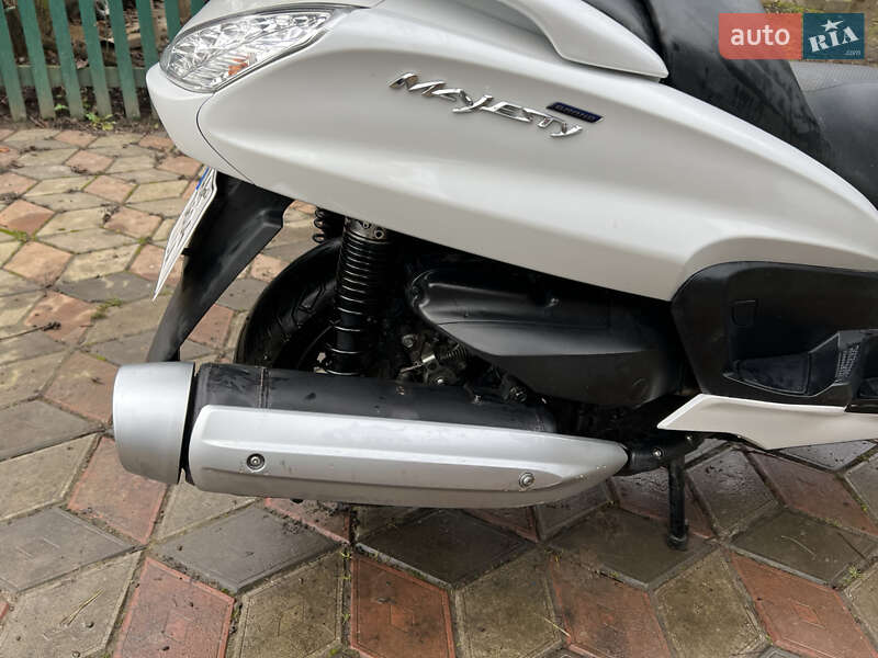Максі-скутер Yamaha Majesty 400 2012 в Бучачі