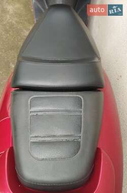 Мопеды Yamaha Majesty 2006 в Черновцах