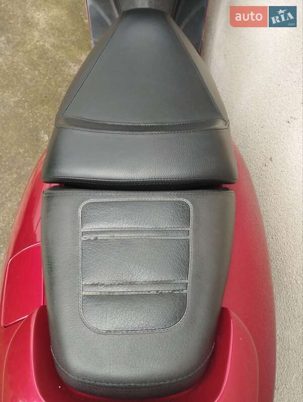 Мопеды Yamaha Majesty 2006 в Черновцах