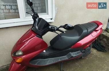 Мопеды Yamaha Majesty 2006 в Черновцах