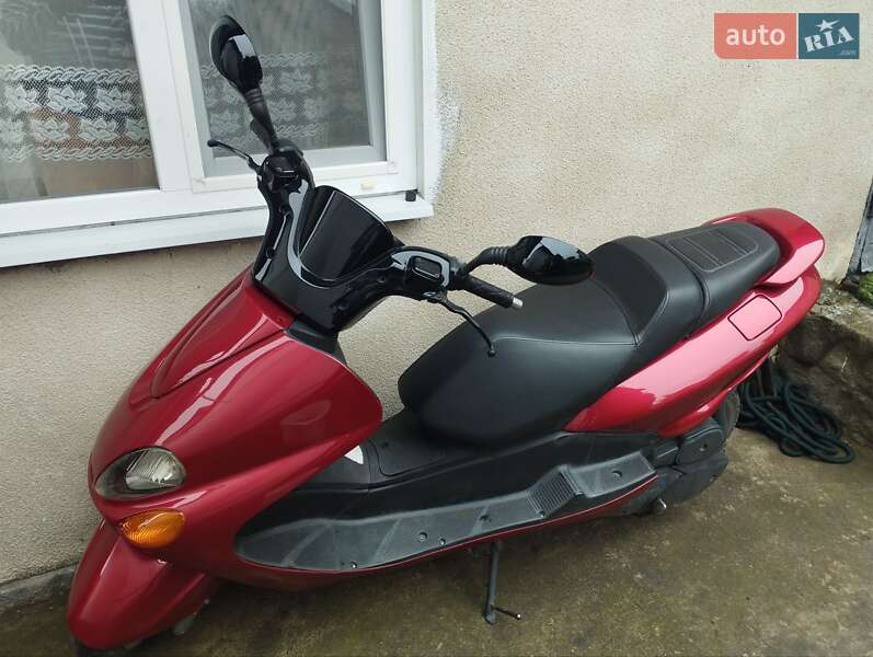 Мопеды Yamaha Majesty 2006 в Черновцах
