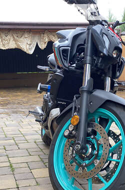 Мотоцикл Без обтекателей (Naked bike) Yamaha MT-07 2022 в 