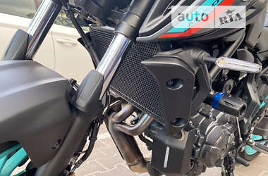 Мотоцикл Без обтекателей (Naked bike) Yamaha MT-07 2022 в 