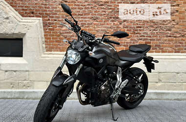 Мотоцикл Без обтекателей (Naked bike) Yamaha MT-07 2014 в 