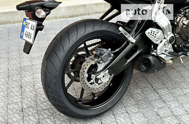 Мотоцикл Без обтекателей (Naked bike) Yamaha MT-07 2014 в 