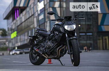 Мотоцикл Без обтекателей (Naked bike) Yamaha MT-07 2020 в Киеве