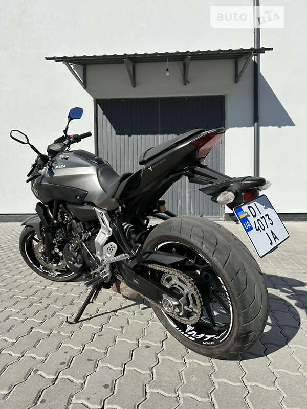 Мотоцикл Без обтікачів (Naked bike) Yamaha MT-07 2014 в Трускавці