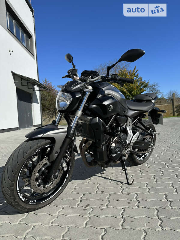 Мотоцикл Без обтікачів (Naked bike) Yamaha MT-07 2014 в Трускавці