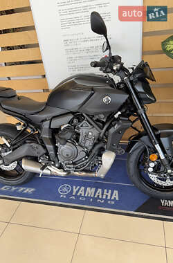 Мотоцикл Без обтекателей (Naked bike) Yamaha MT-07 2025 в 